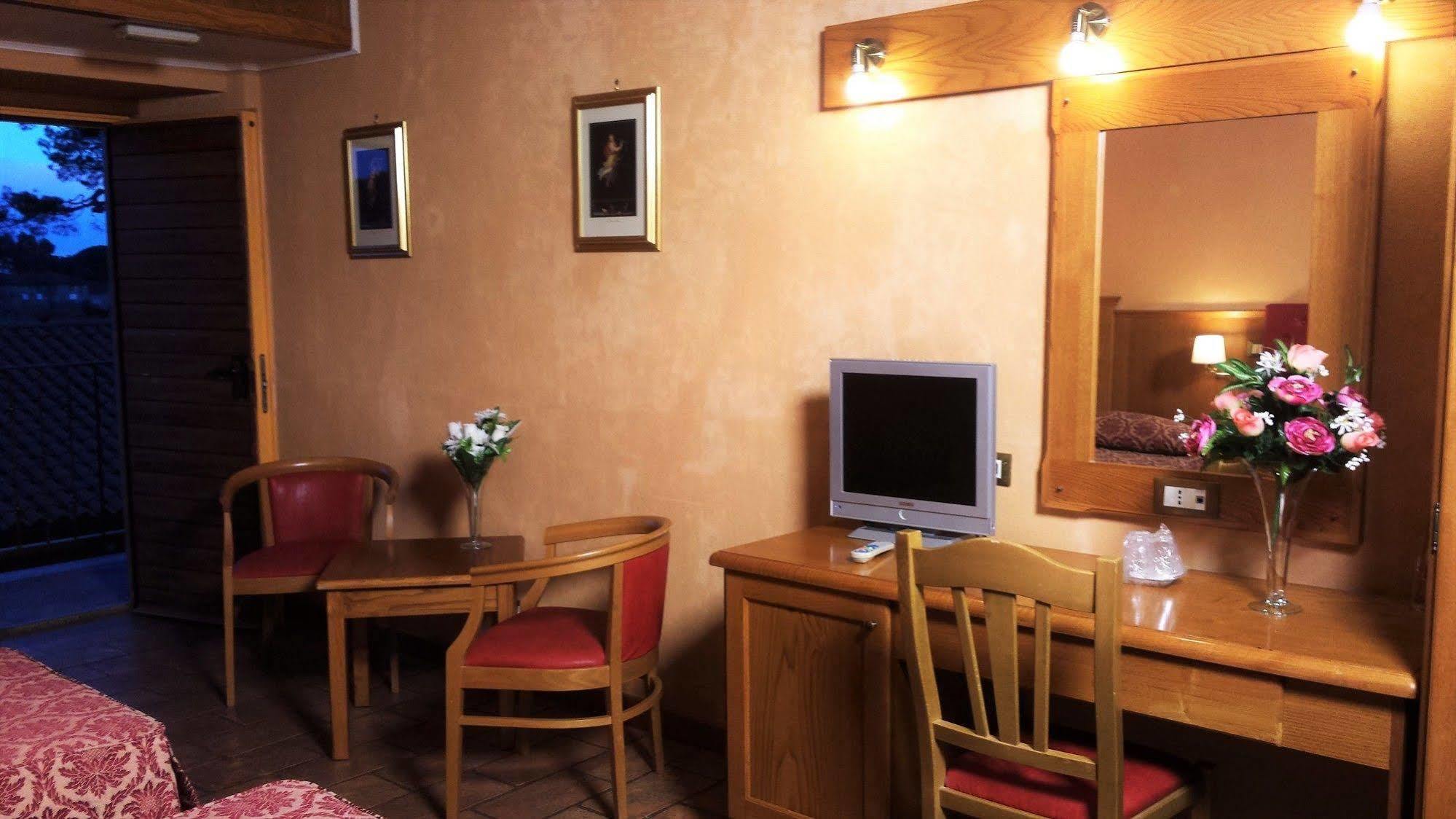 Casale Certosa 3* Pavona
